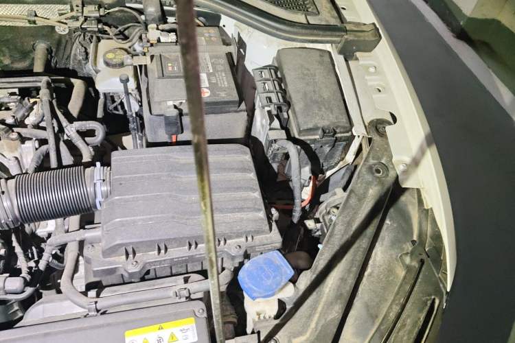 Used Volkswagen Bora 2021 1.5L Automatic Comfort Smart Connect Edition Engine Bay Left