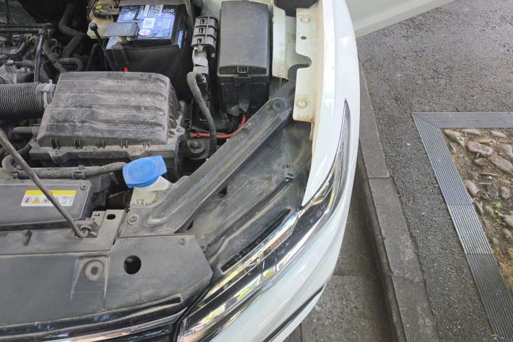 Used Volkswagen Bora 2021 1.5L Automatic Comfort Smart Connect Edition Engine Bay Left
