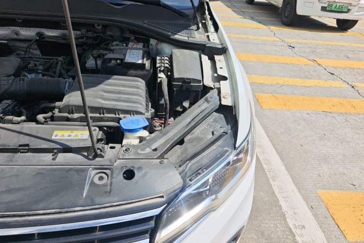Used Volkswagen Bora 2021 1.5L Automatic Elite Smart Connect Edition Engine Bay Left
