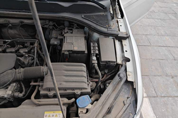 Used Volkswagen Bora 2021 1.5L Automatic Comfort Smart Connect Edition Engine Bay Left