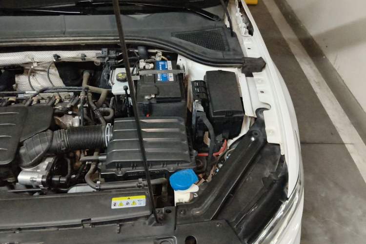 Used Volkswagen Bora 2021 1.5L Automatic Elite Smart Connect Edition Engine Bay Left