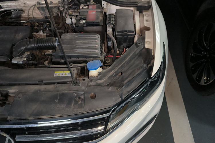 Used Volkswagen Bora 2021 1.5L Automatic Elite Smart Connect Edition Engine Bay Left