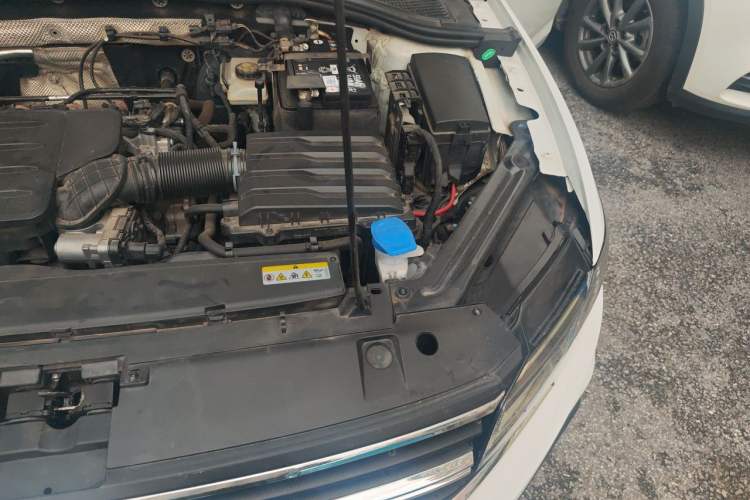 Used Volkswagen Bora 2021 1.5L Automatic Fashionable Smart Connectivity Version Engine Bay Left