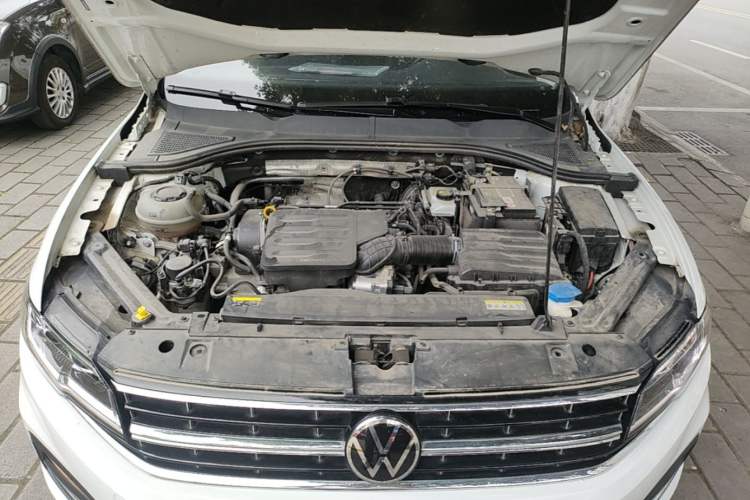Used Volkswagen Bora 2021 1.5L Automatic Elite Smart Connect Edition Engine Bay