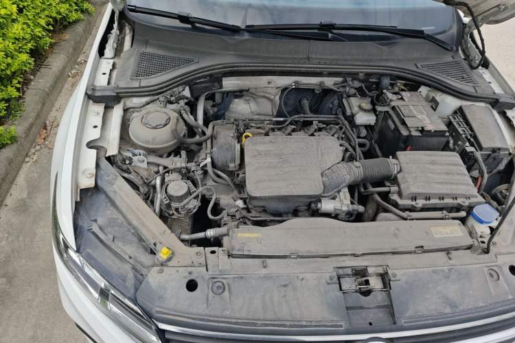 Used Volkswagen Bora 2021 1.5L Manual Fashion Smart Connect Edition Engine Bay Right