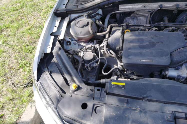 Used Volkswagen Bora 2021 1.5L Automatic Elite Smart Connect Edition Engine Bay Right