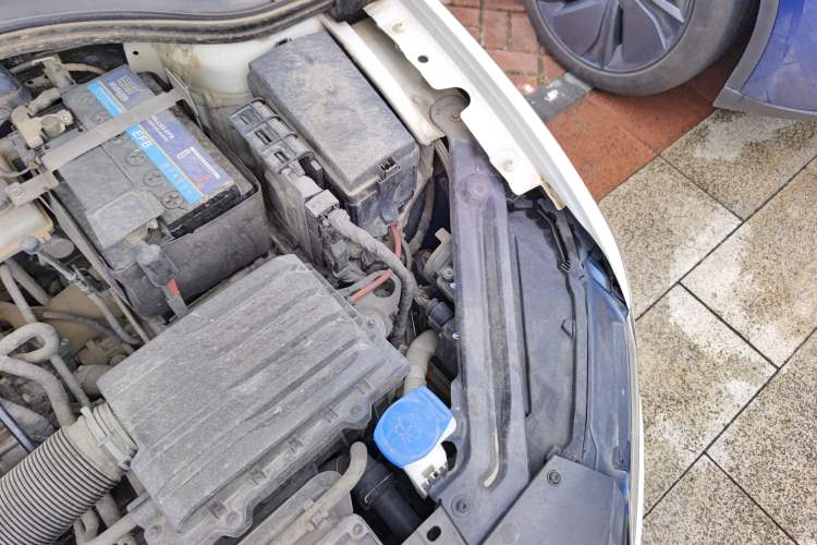 Used Volkswagen Bora 2021 1.5L Automatic Fashionable Smart Connectivity Version Engine Bay Right