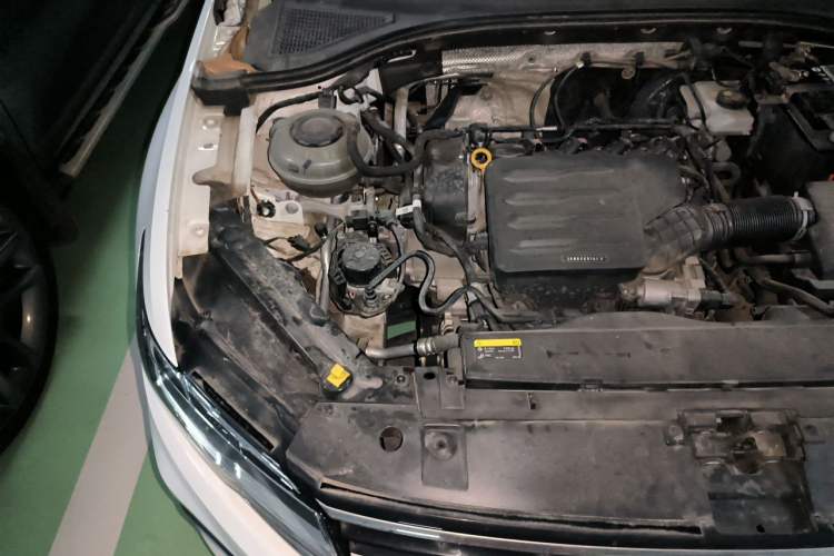 Used Volkswagen Bora 2021 1.5L Automatic Elite Smart Connect Edition Engine Bay Right