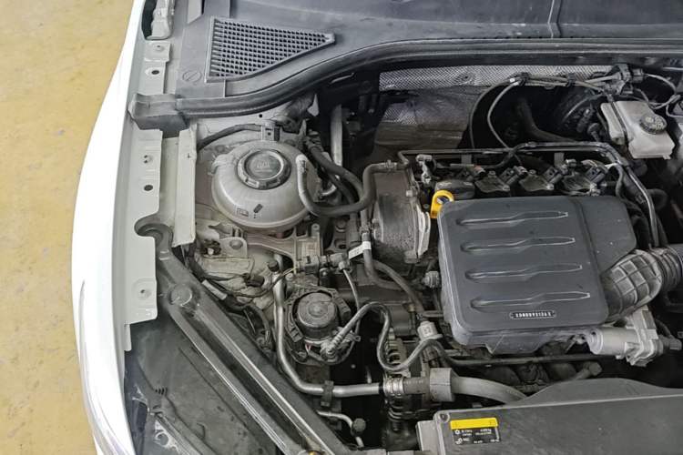 Used Volkswagen Bora 2021 1.5L Automatic Fashionable Smart Connectivity Version Engine Bay Right