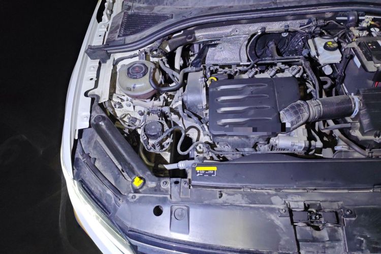 Used Volkswagen Bora 2021 1.5L Automatic Comfort Smart Connect Edition Engine Bay Right