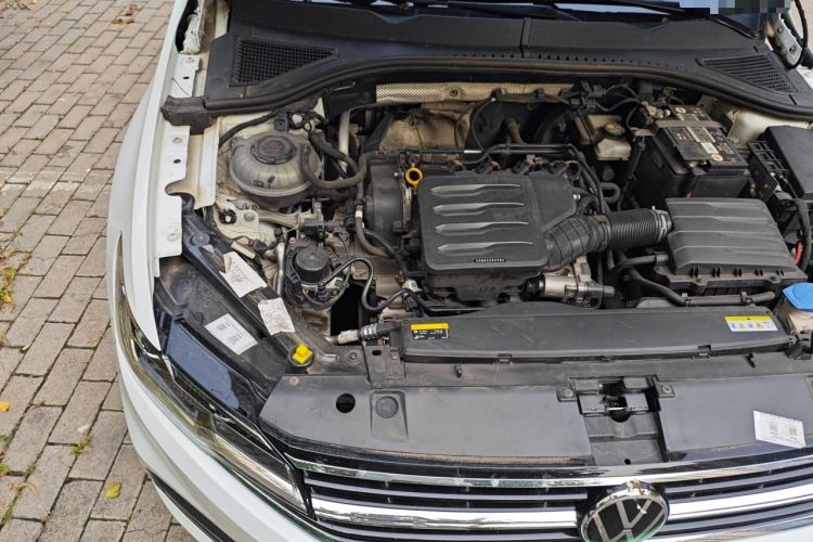 Used Volkswagen Bora 2021 1.5L Automatic Elite Smart Connect Edition Engine Bay Right