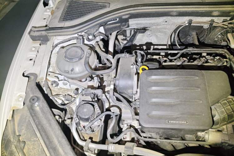 Used Volkswagen Bora 2021 1.5L Automatic Comfort Smart Connect Edition Engine Bay Right