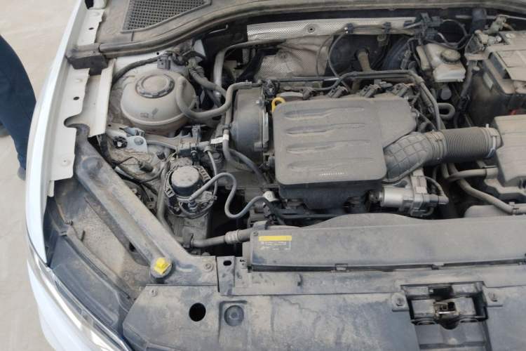 Used Volkswagen Bora 2021 1.5L Automatic Comfort Smart Connect Edition Engine Bay Right