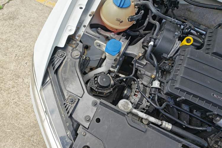 Used Volkswagen Bora 2021 1.5L Automatic Fashionable Smart Connectivity Version Engine Bay Right