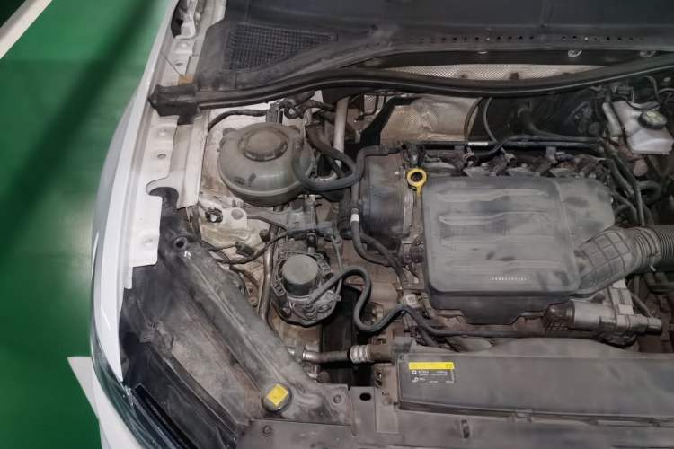 Used Volkswagen Bora 2021 1.5L Automatic Elite Smart Connect Edition Engine Bay Right