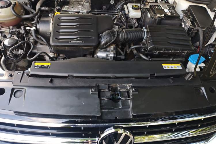 Used Volkswagen Bora 2021 1.5L Automatic Elite Smart Connect Edition Engine Bay