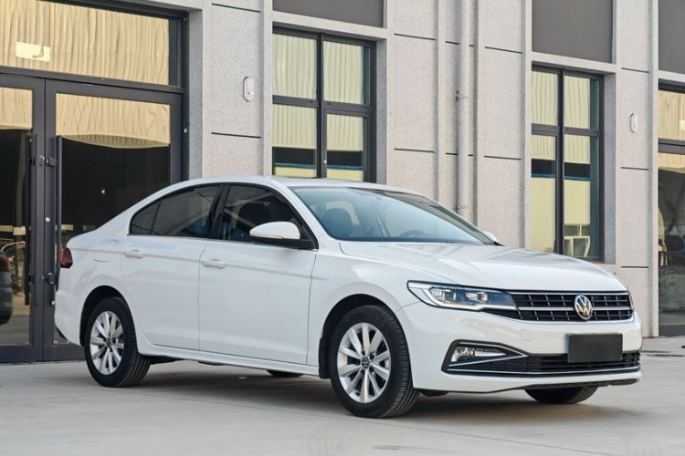Used Volkswagen Bora 2021 1.5L Automatic Comfort Smart Connect Edition Exterior 2