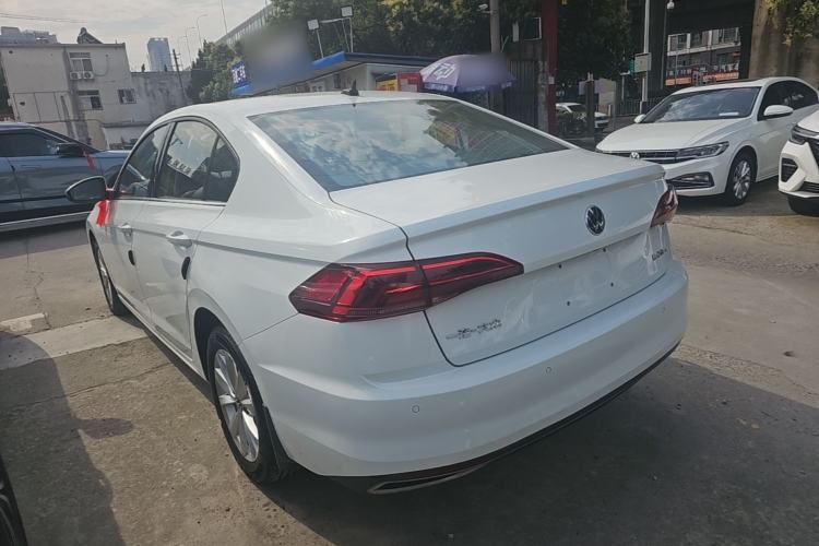 Used Volkswagen Bora 2021 1.5L Automatic Comfort Smart Connect Edition Exterior 2