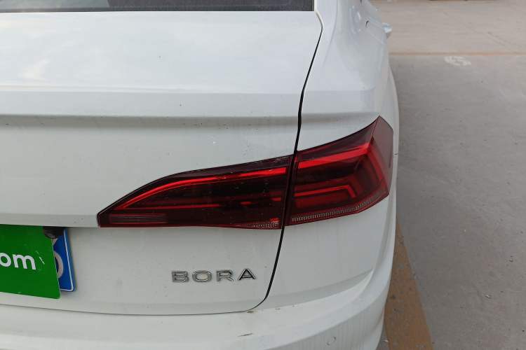 Used Volkswagen Bora 2021 1.5L Automatic Fashionable Smart Connectivity Version Exterior 3