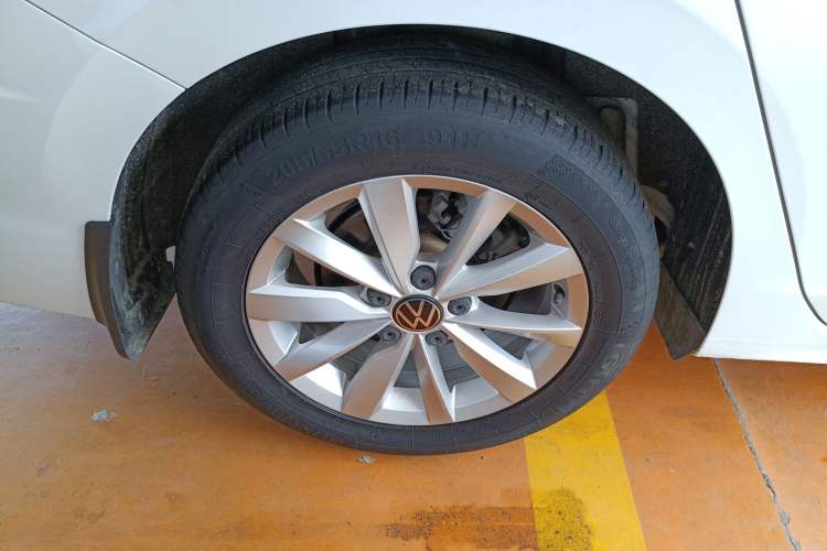 Used Volkswagen Bora 2021 1.5L Automatic Comfort Smart Connect Edition Exterior 3