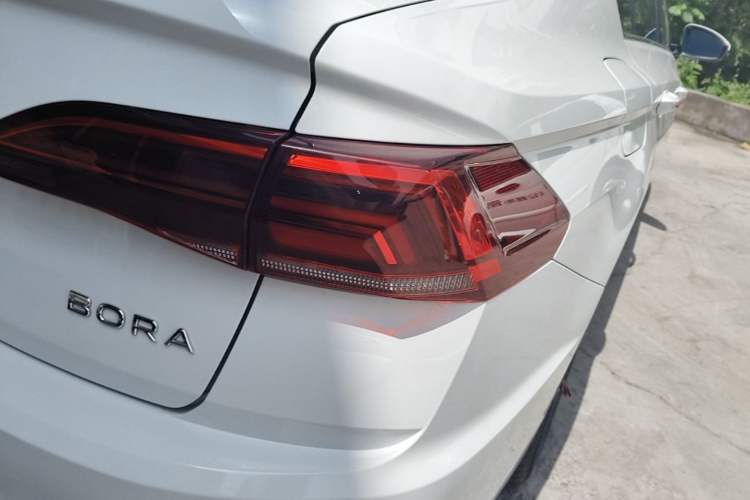 Used Volkswagen Bora 2021 1.5L Automatic Comfort Smart Connect Edition Exterior 3