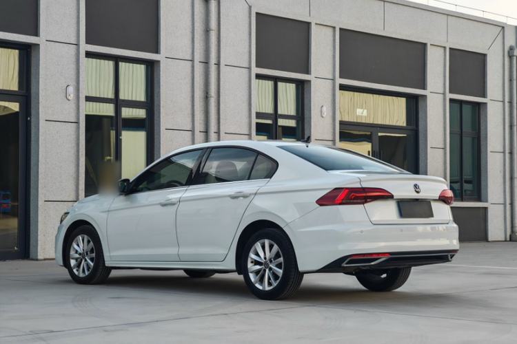 Used Volkswagen Bora 2021 1.5L Automatic Comfort Smart Connect Edition Exterior 4