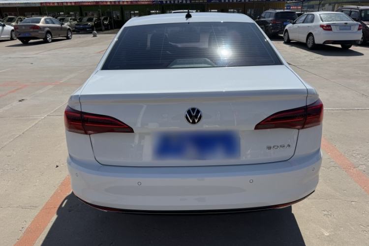 Used Volkswagen Bora 2021 1.5L Automatic Comfort Smart Connect Edition Exterior 5