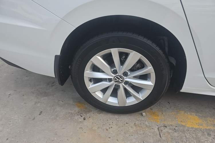 Used Volkswagen Bora 2021 1.5L Automatic Comfort Smart Connect Edition Exterior 5