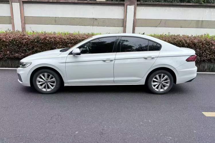 Used Volkswagen Bora 2021 1.5L Automatic Comfort Smart Connect Edition Exterior 6