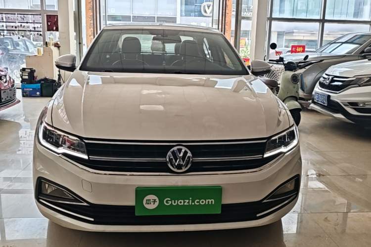 Used Volkswagen Bora 2021 1.5L Automatic Fashionable Smart Connectivity Version Front