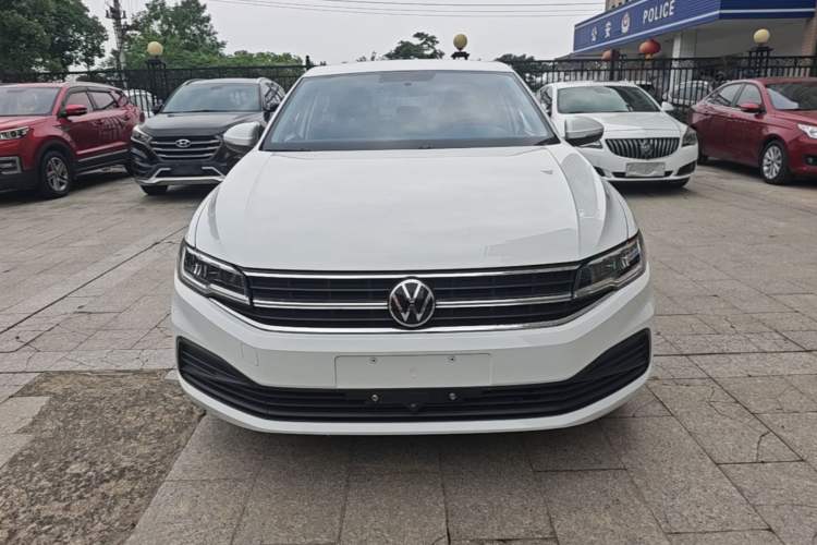 Used Volkswagen Bora 2021 1.5L Automatic Fashionable Smart Connectivity Version Front
