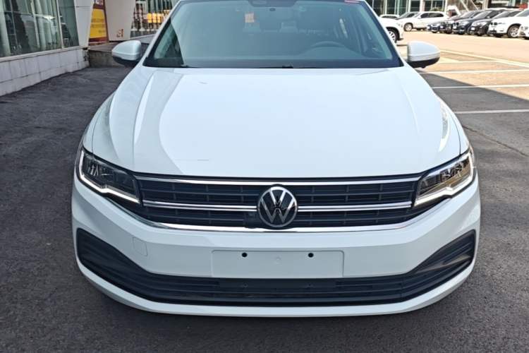 Used Volkswagen Bora 2021 1.5L Automatic Fashionable Smart Connectivity Version Front