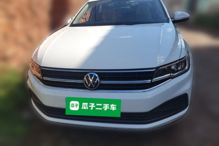 Used Volkswagen Bora 2021 1.5L Manual Fashion Smart Connect Edition Front