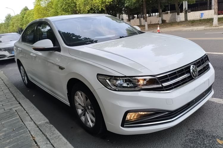 Used Volkswagen Bora 2021 1.5L Automatic Comfort Smart Connect Edition Front Right 45 Deg