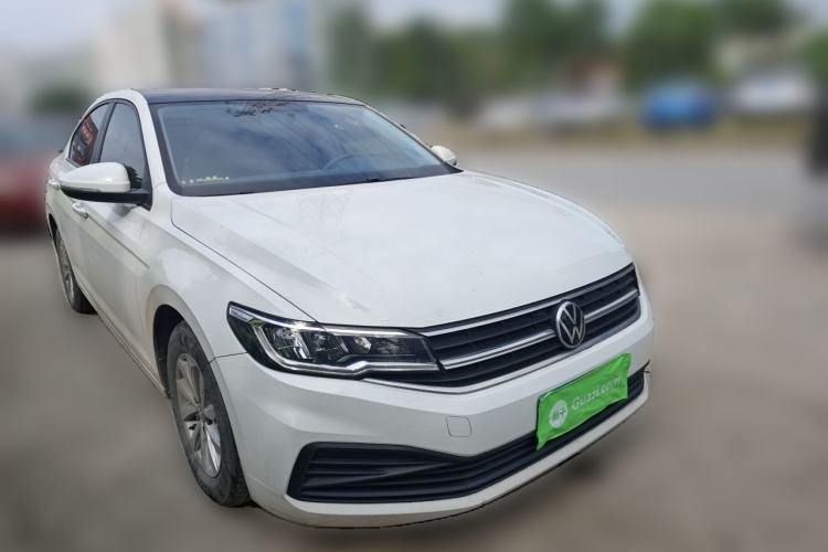 Used Volkswagen Bora 2021 1.5L Manual Fashion Smart Connect Edition Front Right 45 Deg