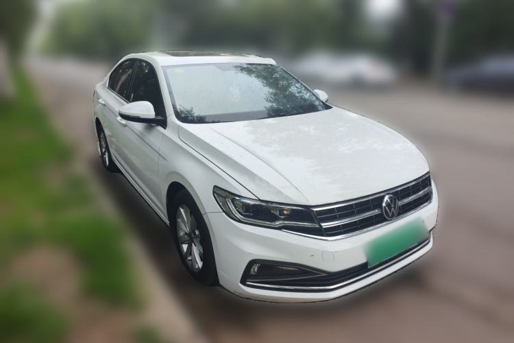 Used Volkswagen Bora 2021 1.5L Automatic Comfort Smart Connect Edition Front Right 45 Deg