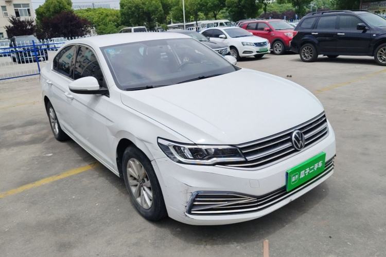 Used Volkswagen Bora 2021 1.5L Automatic Fashionable Smart Connectivity Version Front Right 45 Deg