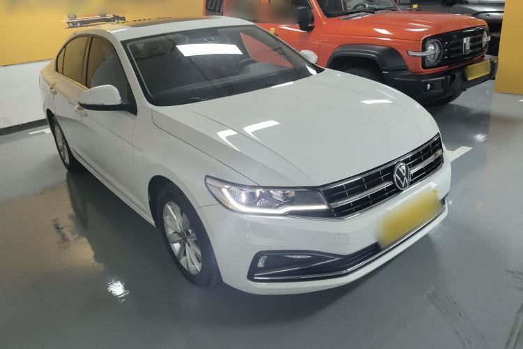 Used Volkswagen Bora 2021 1.5L Automatic Comfort Smart Connect Edition Front Right 45 Deg