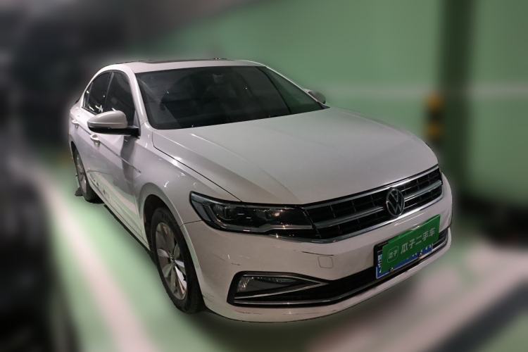 Used Volkswagen Bora 2021 1.5L Automatic Elite Smart Connect Edition Front Right 45 Deg