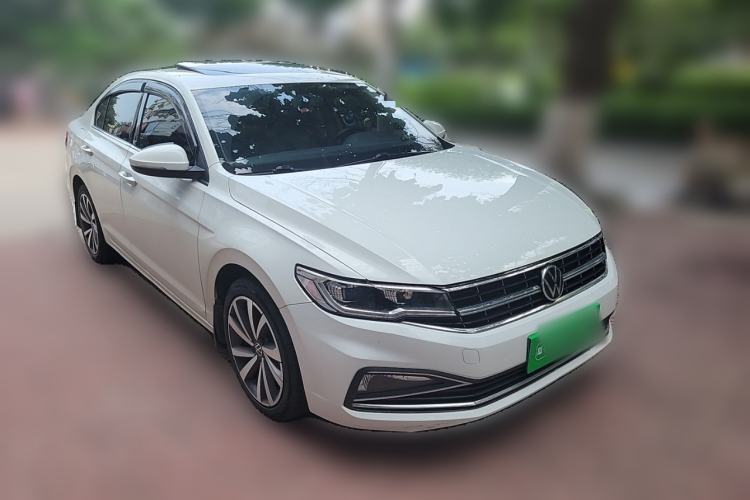 Used Volkswagen Bora 2021 1.5L Automatic 30th Anniversary Edition Front Right 45 Deg