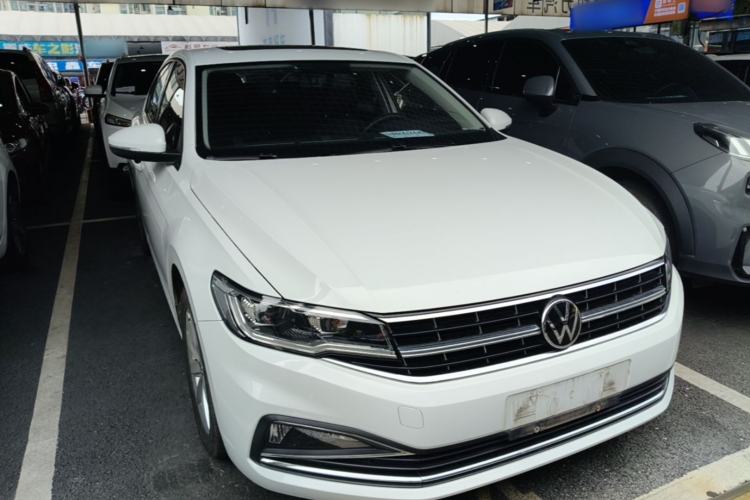 Used Volkswagen Bora 2021 200TSI DSG Comfort Connect Edition Front Right 45 Deg