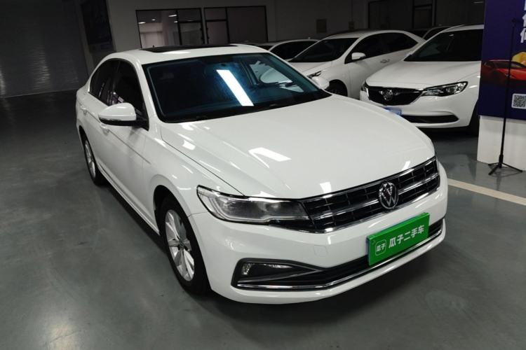 Used Volkswagen Bora 2021 1.5L Automatic Comfort Smart Connect Edition Front Right 45 Deg