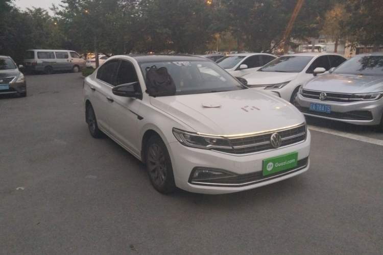 Used Volkswagen Bora 2021 1.5L Automatic Elite Smart Connect Edition Front Right 45 Deg