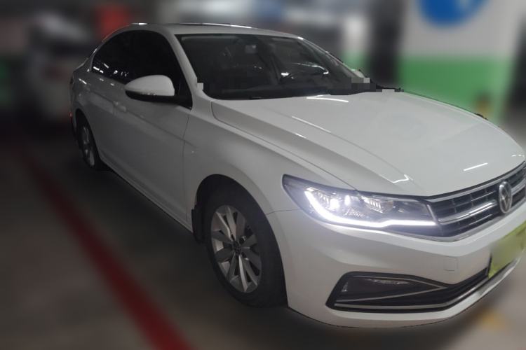 Used Volkswagen Bora 2021 1.5L Automatic Comfort Smart Connect Edition Front Right 45 Deg