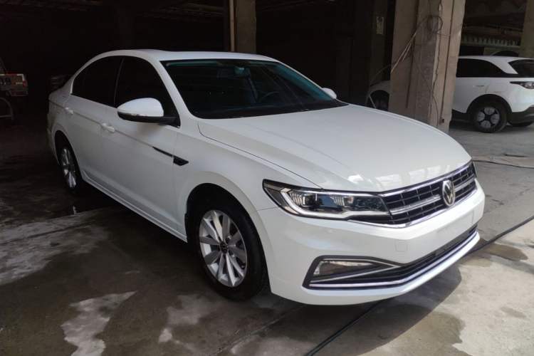 Used Volkswagen Bora 2021 1.5L Automatic Elite Smart Connect Edition Front Right 45 Deg