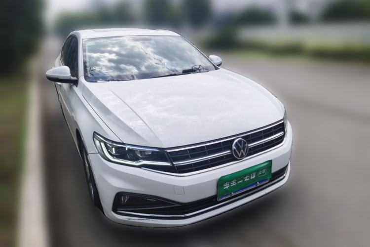 Used Volkswagen Bora 2021 1.5L Automatic Comfort Smart Connect Edition Front Right 45 Deg