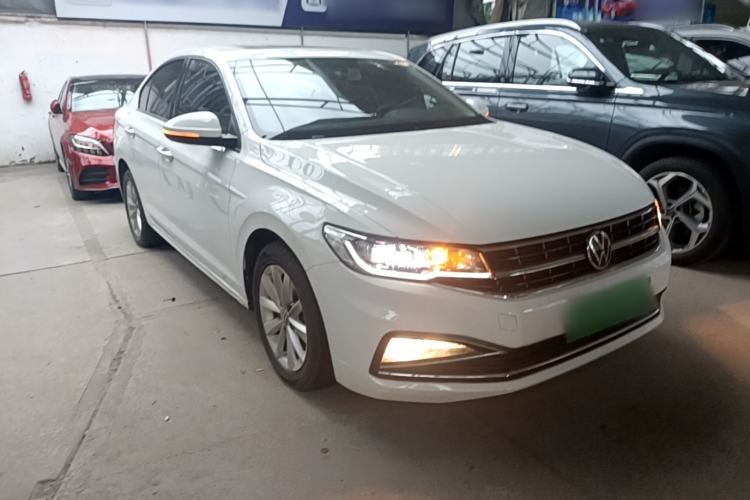 Used Volkswagen Bora 2021 1.5L Automatic Comfort Smart Connect Edition Front Right 45 Deg