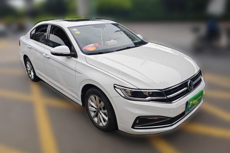 Used Volkswagen Bora 2021 1.5L Automatic Comfort Smart Connect Edition Front Right 45 Deg
