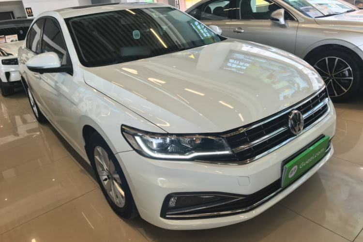 Used Volkswagen Bora 2021 1.5L Automatic Comfort Smart Connect Edition Front Right 45 Deg