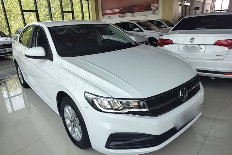 Used Volkswagen Bora 2021 1.5L Manual Fashion Smart Connect Edition Front Right 45 Deg